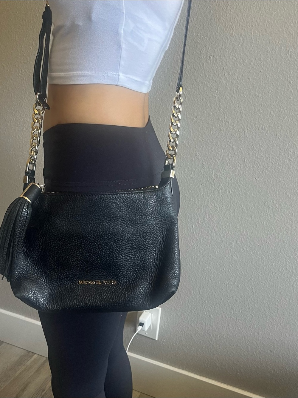Michael Kors Black Pebbled Leather Shoulder Bag with Gold Chain Trim - Picture 1 of 14